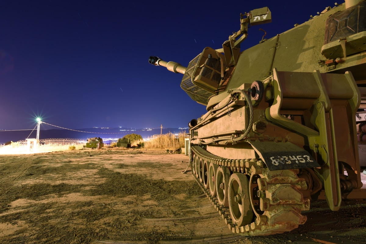 m109 155mm self-propelled cannon belongs to the IDF (Israeli's army) on alert on Israel's northern border at night full of stars