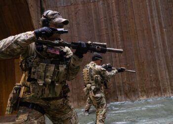 STUTTGART, GERMANY (April 16, 2021) A Special Forces soldier assigned to 10th Special Forces Group transitions from his rifle to his pistol during a live-fire range at Panzer Kaserne.