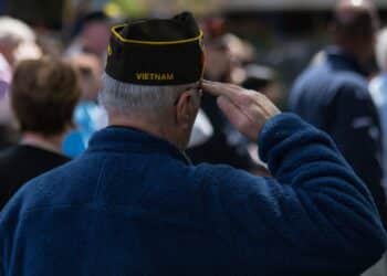 Salute of a Vietnam war veteran