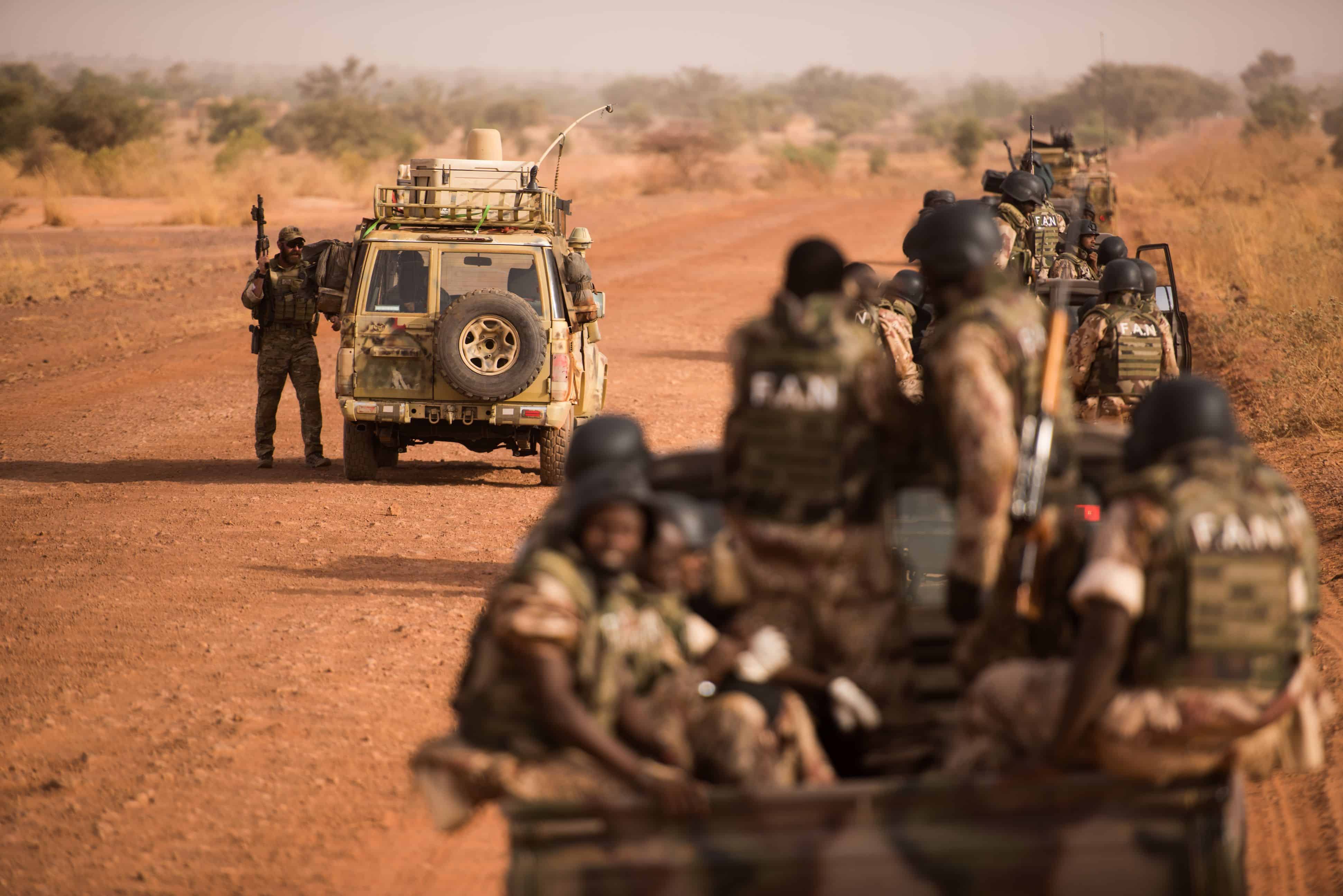 Nigerien Armed Forces conduct a convoy movement, key leader engagement and ambush exercise during Flintlock 18 in Niger, Africa April 15, 2018.