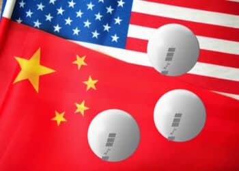 Chinese balloon incident 2023, balloons on Russian and American flags background, Spy balloon, violation airspace concept