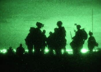 U.S. Soldiers, assigned to the 1-26 Infantry Battalion, 2nd Brigade Combat Team, 101st Airborne Division (Air Assault), participate in a simulated force on force exercise during the Network Integration Exercise (NIE) 17.2 at Fort Bliss, Tx, July 20, 2017.