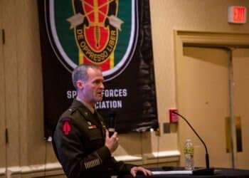 Deputy Commanding Geranel Brigadier General Gil Ferguson hosted an interactive discussion about 1st Special Force Command (Airborne) (1SFC(A)) current and future plans during a Special Forces Association Convention (SFACON), where Green Berets, Soldiers and retirees attended a four-day event held from September 21-24, 2022