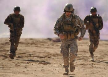 A U.S. Special Operations Forces Soldier leads a group of soldiers from Iraqi Special Operations Force's 8th Regional Commando Battalion while practicing movement techniques during Foreign Internal Defense training in Baqubah, Iraq. Members of the Combined Joint Special Operations Task Force-Arabian Peninsula advise, train, and assist Iraqi security forces during Operation New Dawn.