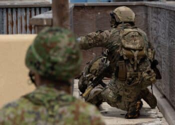 SANTA RITA, Guam – U.S. Army Green Berets with 1st Battalion, 1st Special Forces Group (Airborne), maneuver alongside members of the Japan Ground Self-Defense Force as part of Defender Pacific 21 at Naval Base Guam July 30, 2021.