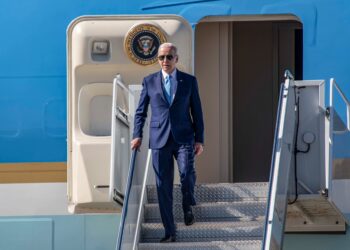 Virginia Beach, Va. (Feb. 28, 2023) - President Joe Biden disembarks Air Force One onboard Naval Air Station Oceana during a visit to Virginia Beach. (U.S. Navy photo by Mass Communication Specialist 2nd Class Megan Wollam/Released)