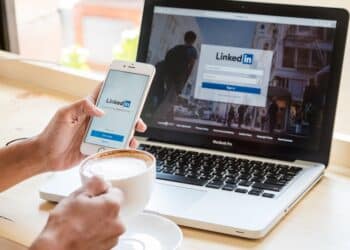 Bangkok. Thailand. January 24, 2016. A women holds Apple iPhone 6S with LinkedIn application on the screen.LinkedIn is a photo-sharing app for smartphones.