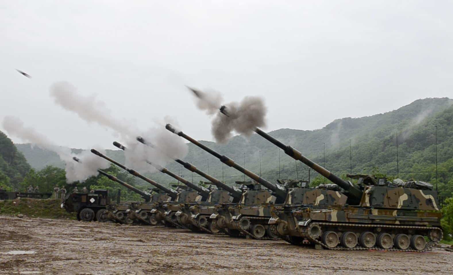South Korean Soldiers in the 631st Field Artillery Battalion, 26th Mechanized Infantry Division Artillery, coordinate fires from a battery of six K9 Thunder 155 mm self-propelled howitzers May 10, in a joint artillery exercise with Soldiers from the U.S. Army 1st Battalion, 82nd Field Artillery Regiment, 1st Armored Brigade Combat Team, 1st Cavalry Division. (U.S. Army photo by Pfc. Dasol Choi, 1st Armored Brigade Combat Team Public Affairs, 1st Cav. Div.)