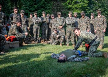 Two Marine Recruiters Save a Life