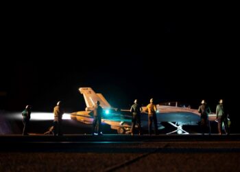 US Launches First Defensive Strikes Against Unmanned Underwater Vessels in the Red Sea