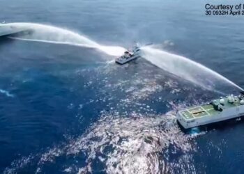 Filipino Activists Sail to Disputed Scarborough Shoal to Assert Sovereignty