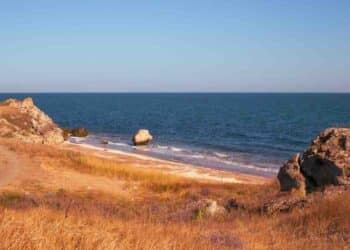 Missile Fragments Injure Tourists in Crimea Amid Escalating Cross-Border Attacks