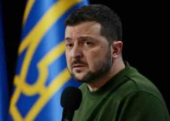 Ukrainian President Zelensky Dismisses Joint Forces Commander Amid War Performance Concerns