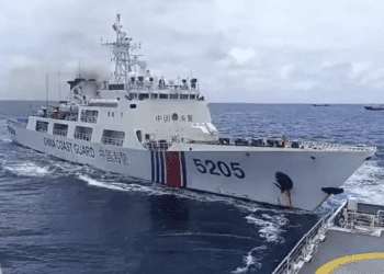Chinese and Philippine Vessels Collide Once Again in the South China Sea