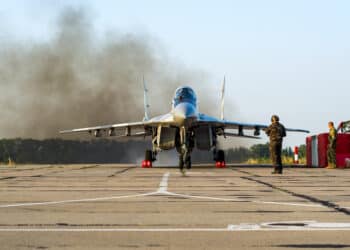 Video Shows Ukrainian MiG-29 Dropping US-Supplied Bombs in Barrel Roll Maneuver