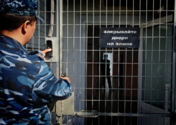British Fighter Sentenced to 19 Years in Russian Court on Terrorism, Mercenary Charges