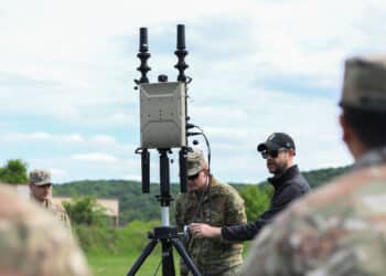 Pentagon Launches Urgent Push for “Low-Collateral” Counter-Drone Systems to Protect U.S. Bases