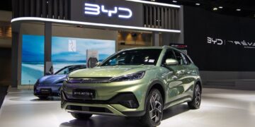 IDF Halts Deployment of Chinese Electric Vehicles Due to Espionage Fears