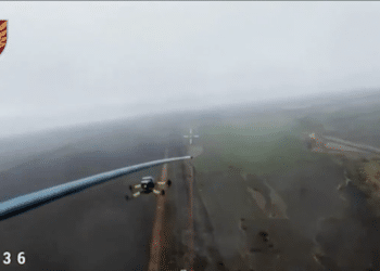 Ukrainian Paratroopers Go ‘Fishing’ for Russian Drones