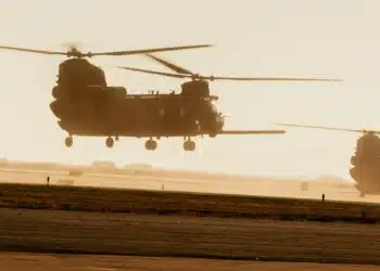 Army Pilot Receives Medal of Honor for Maduro Raid