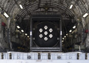 U.S. Airlifts Modular Reactors from California to Utah in Historic Mission