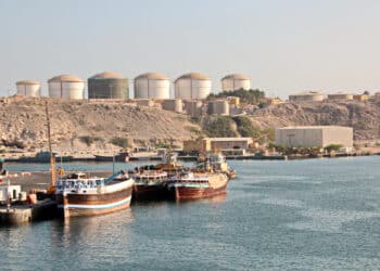 Drone Strike Sets Fuel Tanks Ablaze at Oman’s Salalah Port, Prompting Maersk Suspension
