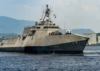 Navy Pulls Two of Three Gulf Mine-Warfare Ships to Malaysia