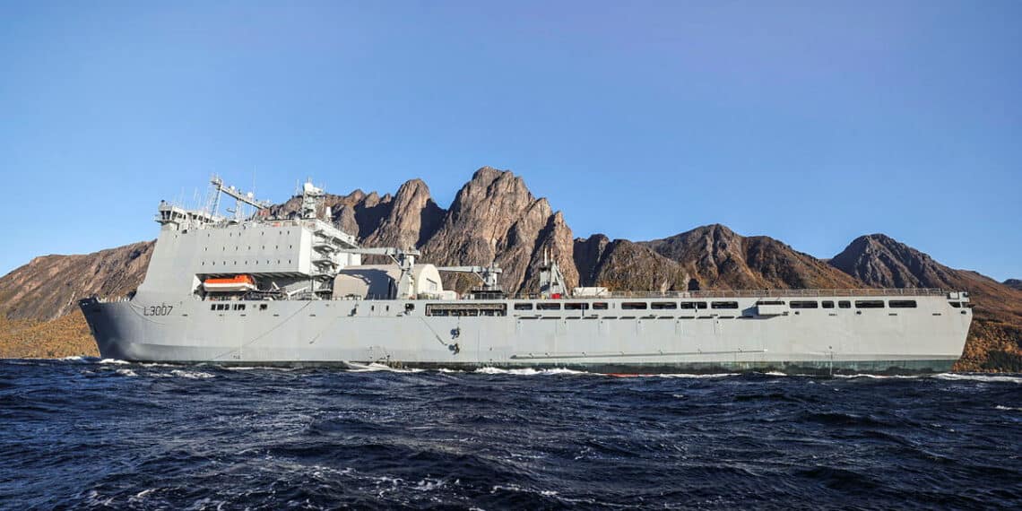 Royal Navy Turns Auxiliary Ship Into Minehunting Mothership After Last Gulf Minehunter Withdrew Before Iran War