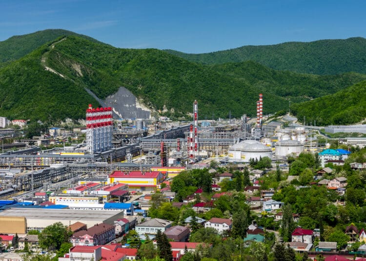 Ukraine Strikes Rosneft Oil Terminal in Russia’s Tuapse
