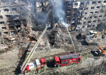 Russia Warns Foreign Nationals to Leave Kyiv as It Plans ‘Systematic Strikes’ on Ukrainian Capital