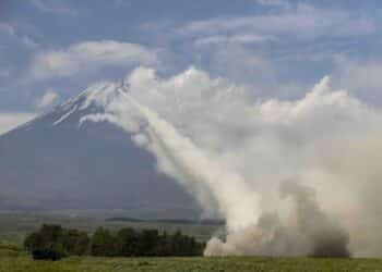 Marines Conduct Second HIMARS Live-Fire at Camp Fuji as System’s Pacific Role Expands