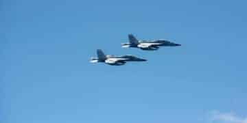 Four Navy Aviators Eject Safely as Two Growlers Collide at Idaho Air Show