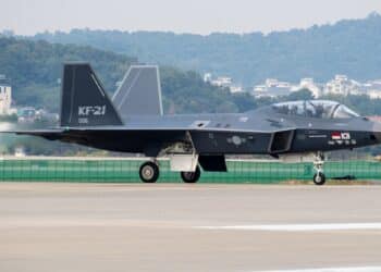 South Korea Certifies KF-21 Boramae Combat Ready, ROKAF Deliveries Set for Late 2026