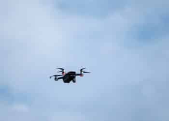 Blackbird Drone Hits 453 mph Unofficially, Signal Failures Flag FPV Vulnerability