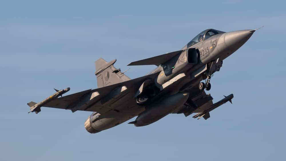 Sweden Commits 16 Gripens to Ukraine With Meteor Missiles for Long-Range Air Combat
