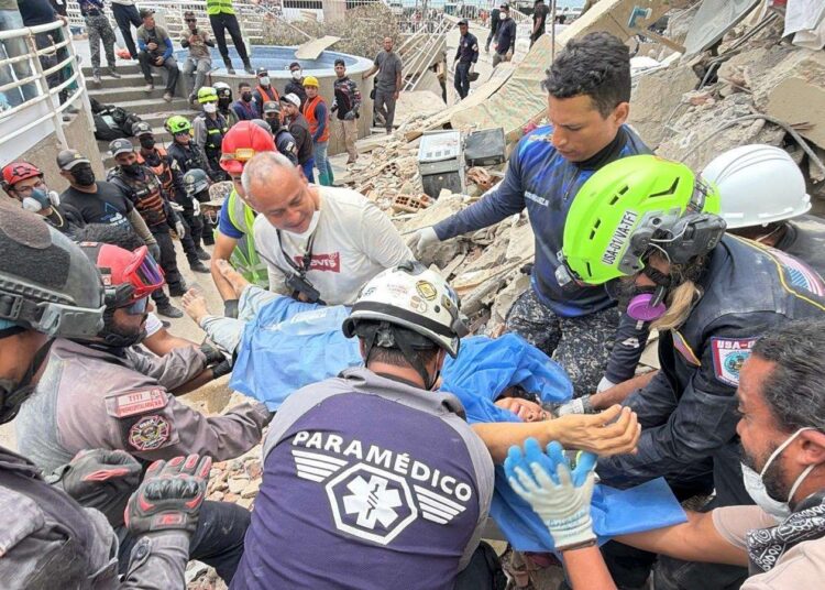 Video Shows U.S. Rescue Team Saving Mother, Baby From Venezuela Earthquake Rubble