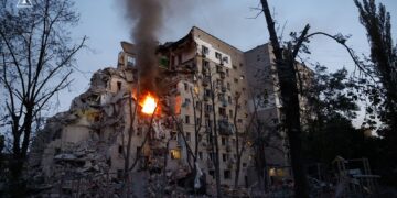 Russia Kills 27 in Largest Kyiv Strike of the War, Ballistic Missiles Pierce Air Defense