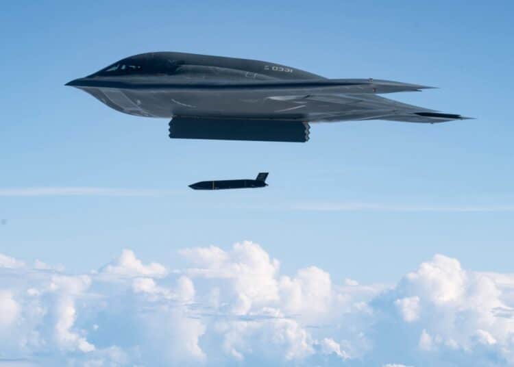 U.S. B-2 Bomber Fired Stealth Anti Ship Missile For The First Time in Pacific Sinkex